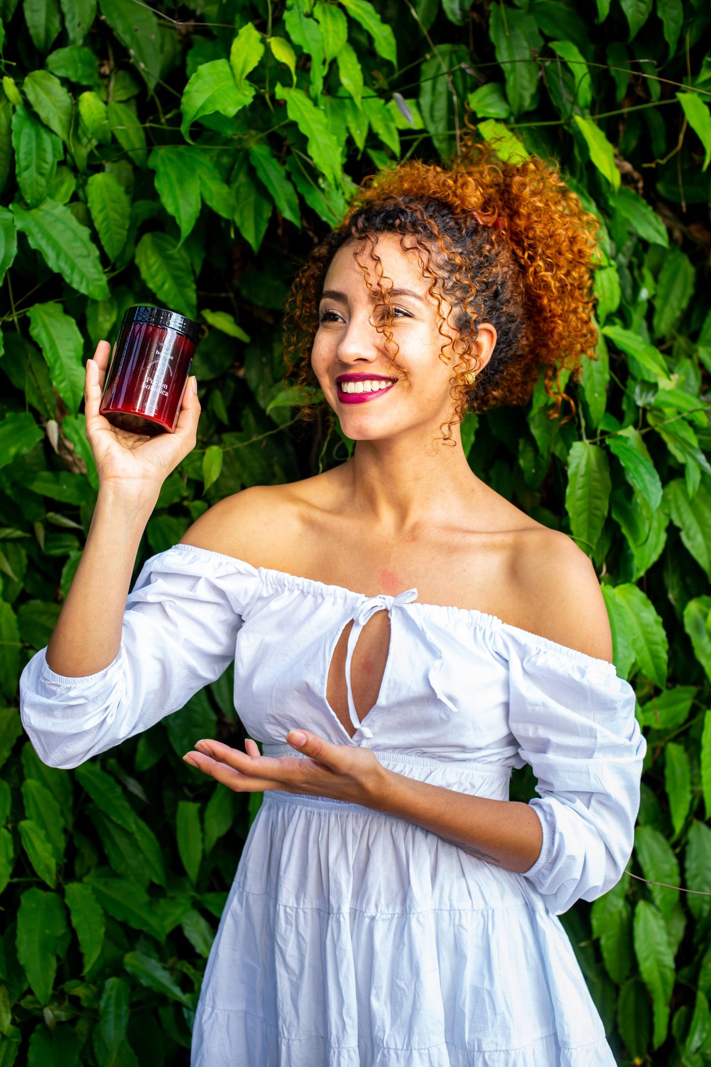 Tratamiento Hidratante y Revitalizante 300 mL  Poción Botánica